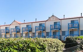 Amos House & Swansea Ocean Villas